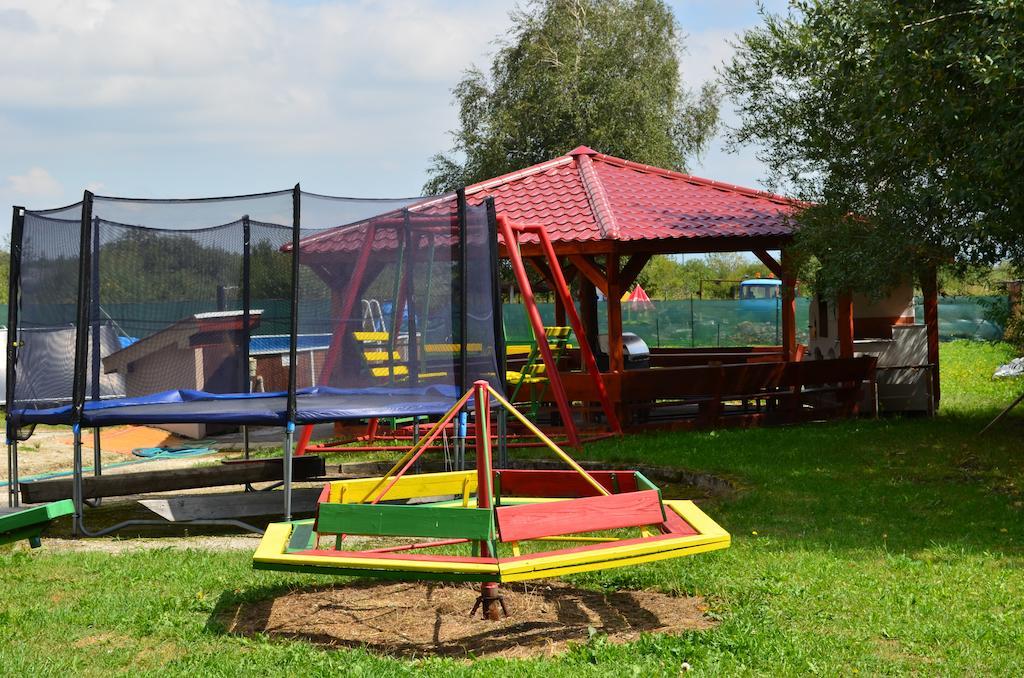 Penzion Rogalo Svit Exterior photo